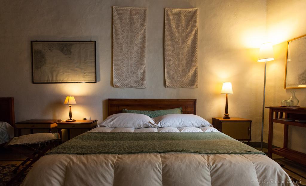 Bed and Breakfast Piazza San Pantaleo Сорсо Екстер'єр фото
